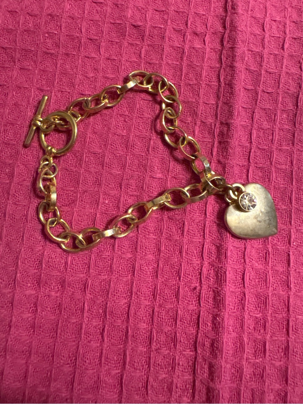 💍3 for $15💍 Vintage Gold Tone Heart Charm Toggle Bracelet